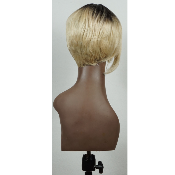 BOSS Lace Deep Part Wig « Chunky » – Noir avec des accents blancs