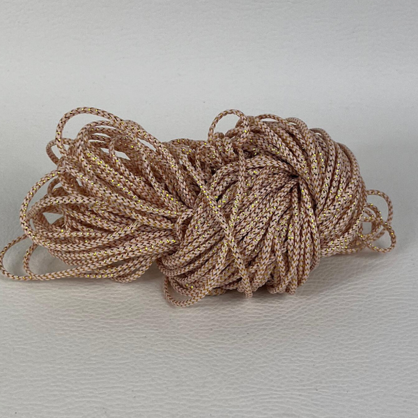 Geflochtenes Seil für Haarstylings
