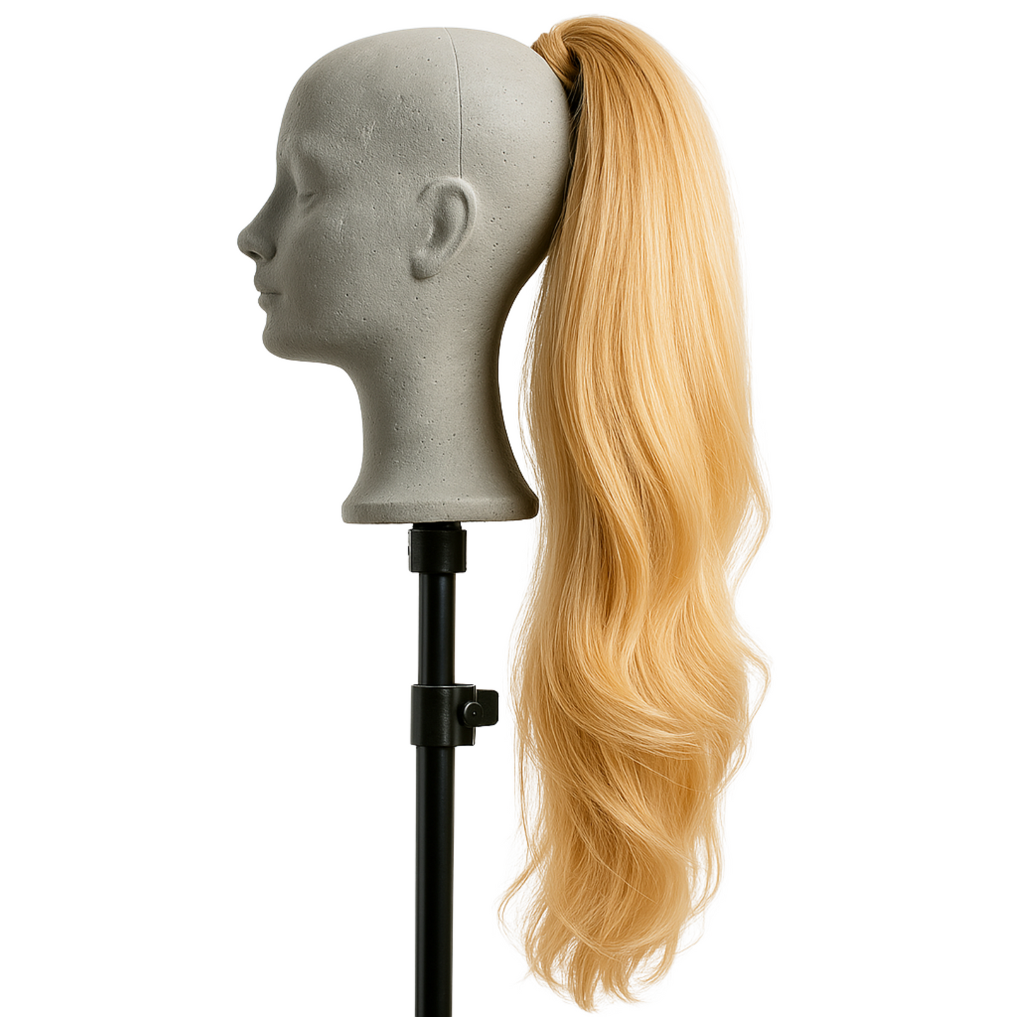 Extensions de cheveux longues et volumineuses en queue de cheval en blond