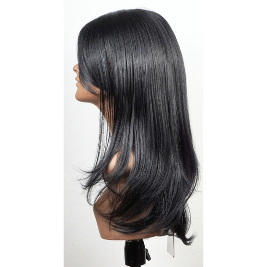 Perruque cheveux longs "Sleek Black" - coupes dégradées élégantes